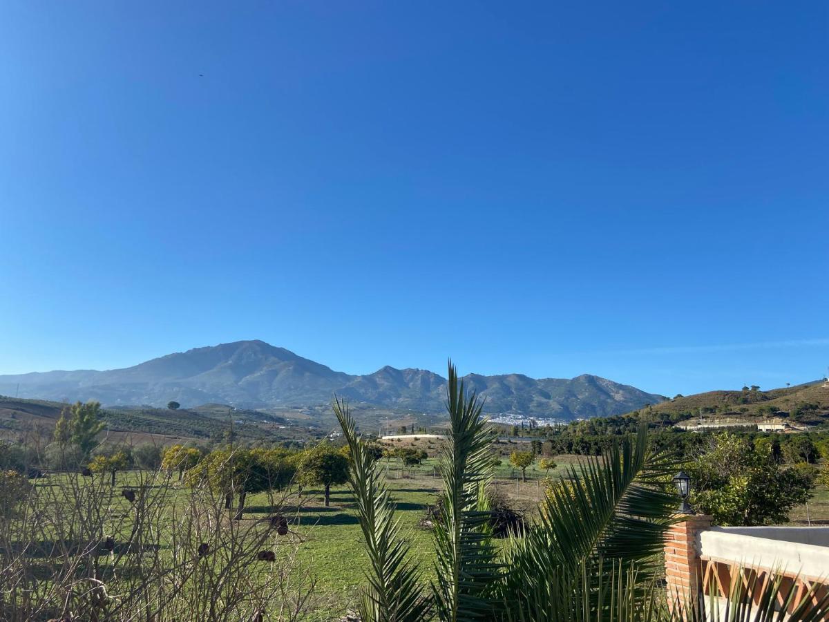Spacious Villa With Exceptional Views In Malaga Casarabonela Exterior photo