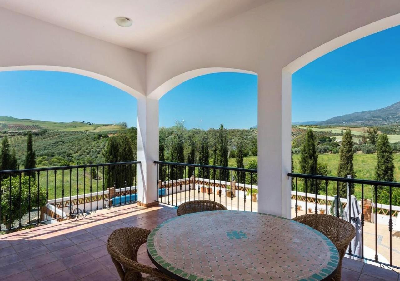 Spacious Villa With Exceptional Views In Malaga Casarabonela Exterior photo